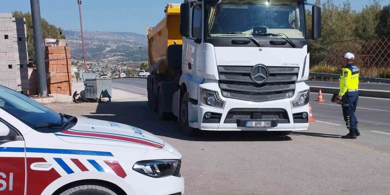 Mersin’de Kural İhlali Yapan Sürücülere Ceza Yağdı