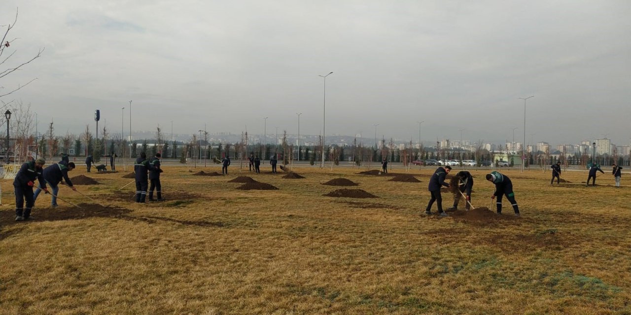 Türkiye’nin En Büyük Millet Bahçesinde Bahar Hazırlıkları Başladı