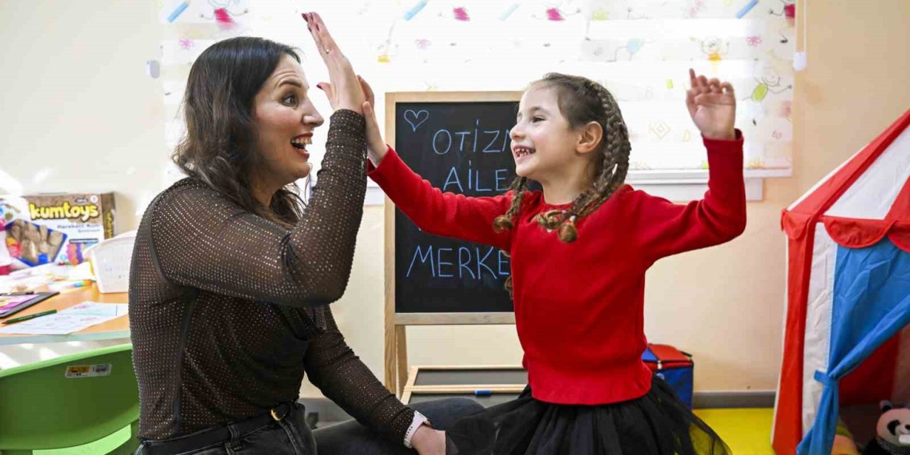 Aile Danışma Merkezinde Otizmli Bireylere Yönelik Eğitimler Devam Ediyor