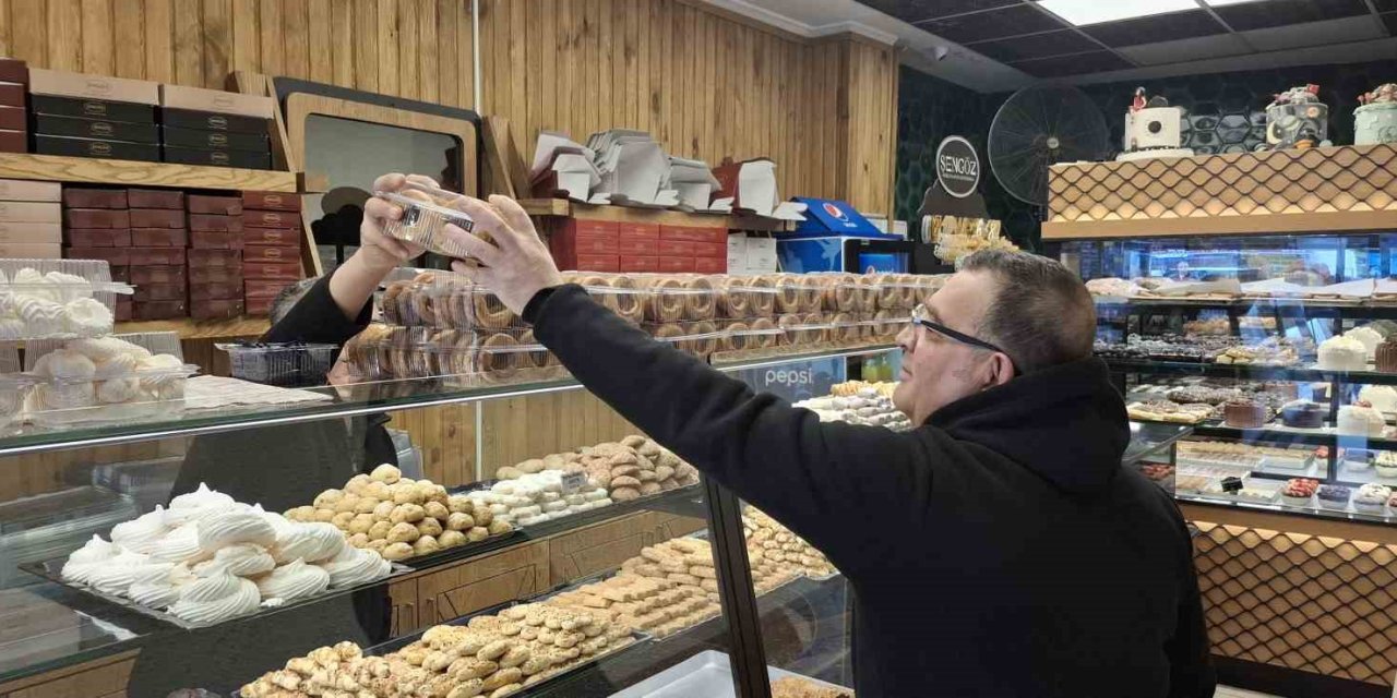 Vatandaşlar Kandil Simidine Yoğun Talep Gösterdi