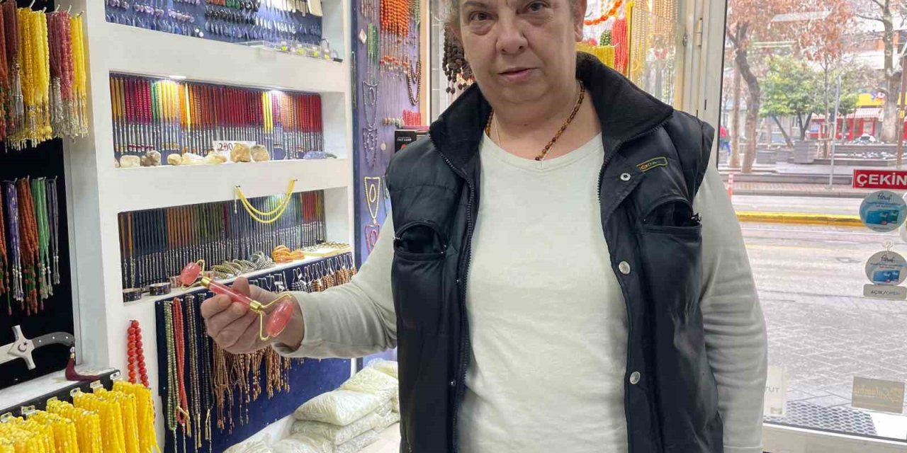 Yüz Masaj Taşları Cinsiyet Ayrımı Olmaksızın Tercih Ediliyor