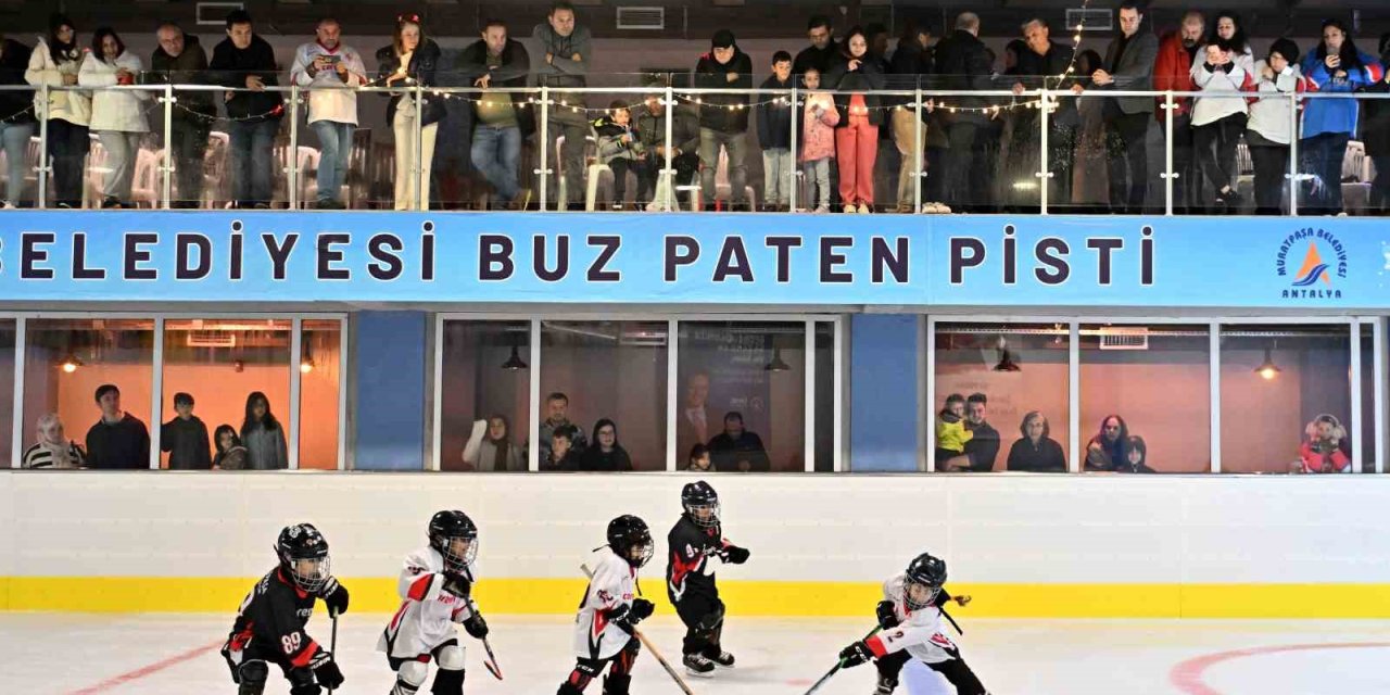 Akdeniz’in İlk Ve Tek Doğal Buz Pisti Yeniden Açıldı