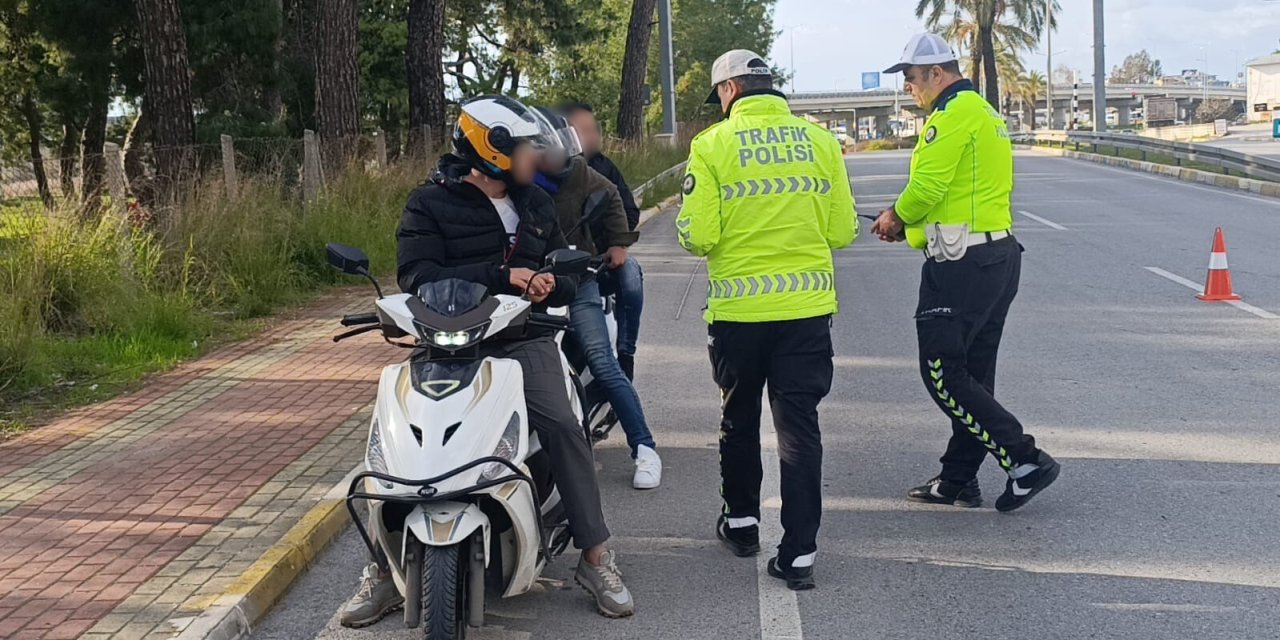 Antalya’da 74 Ekip, 163 Personelle Motosiklet Uygulaması