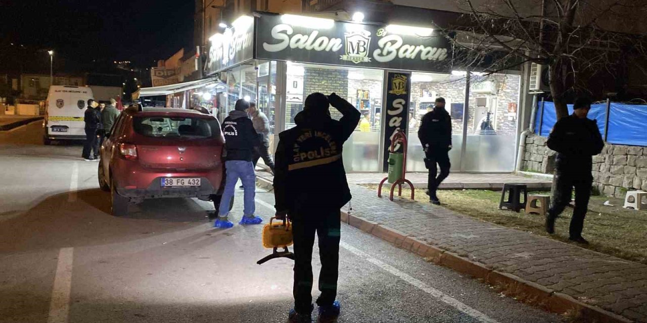 Husumetlisini 5. Kattaki Evinin Balkonunda Vurdu