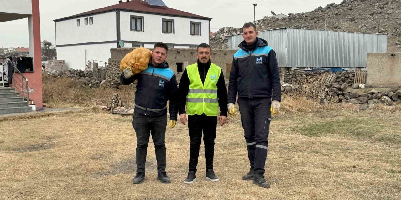 Başkan Özdoğan, Üreticinin Ve Vatandaşın Yanında