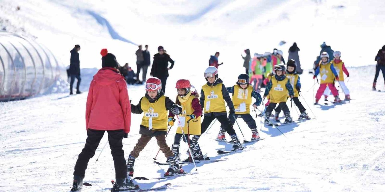 Kayak Okulunda Yeni Dönem Kayıtları Başladı