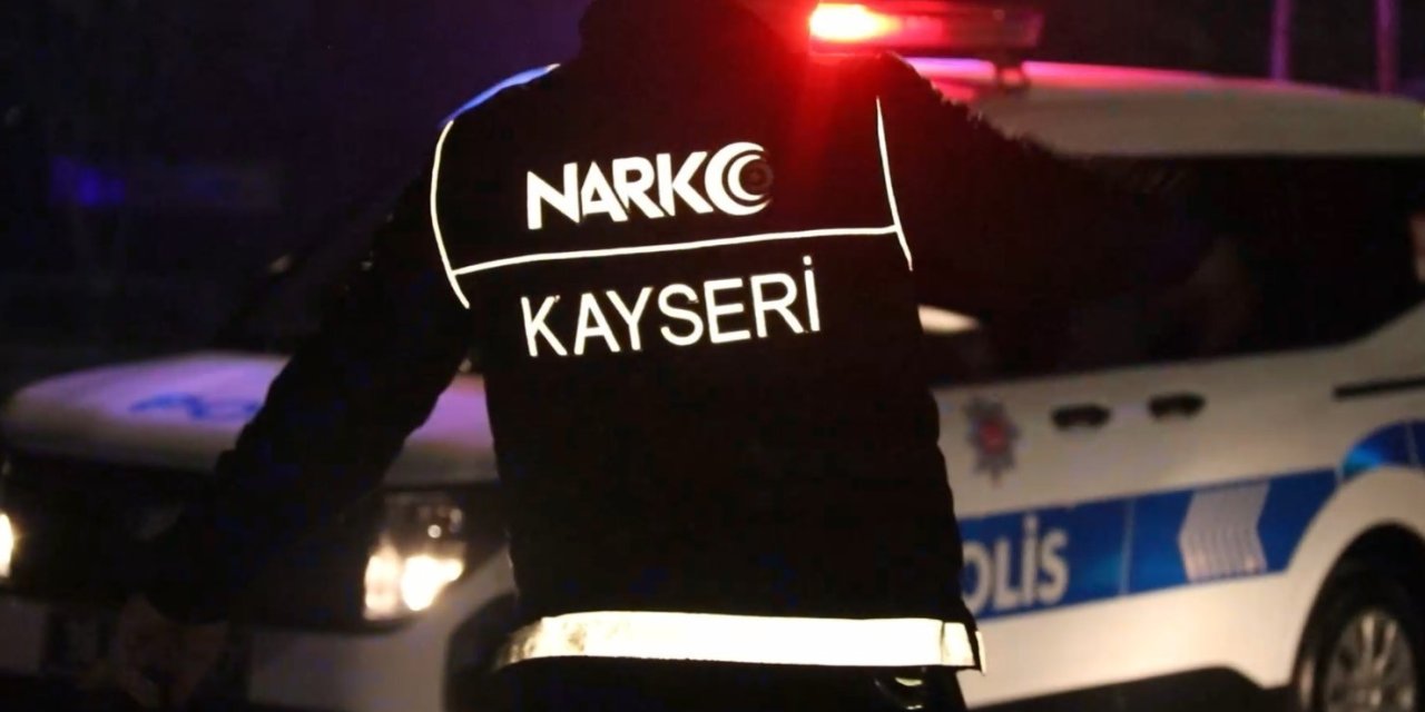 Narkoasayiş Uygulamasında Yakayı Ele Verdiler