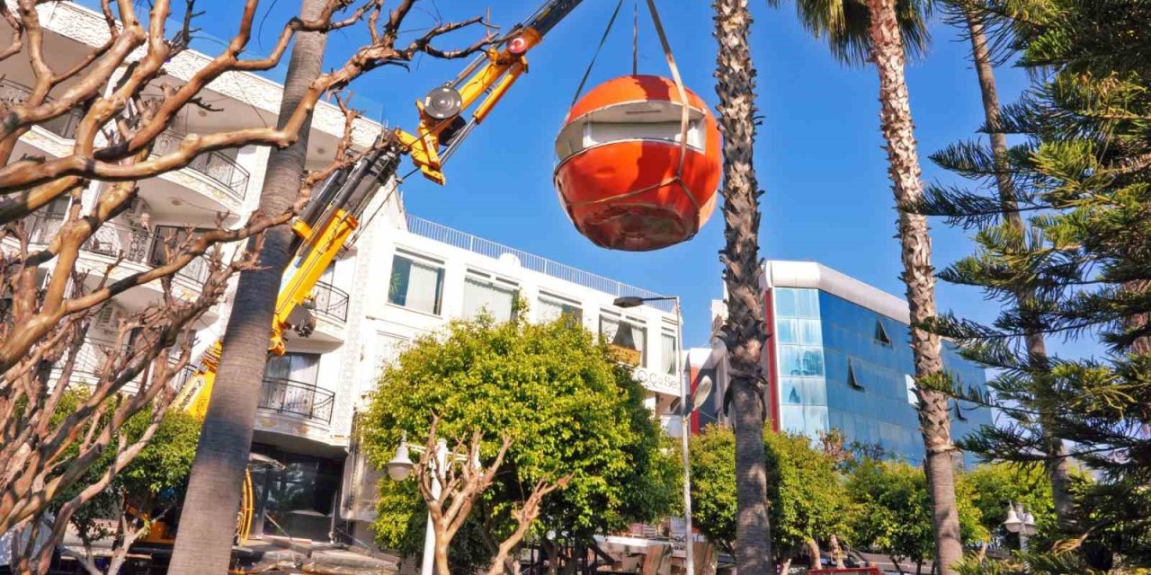 Alanya’da Kaçak Portakal Büfeleri Kaldırılıyor