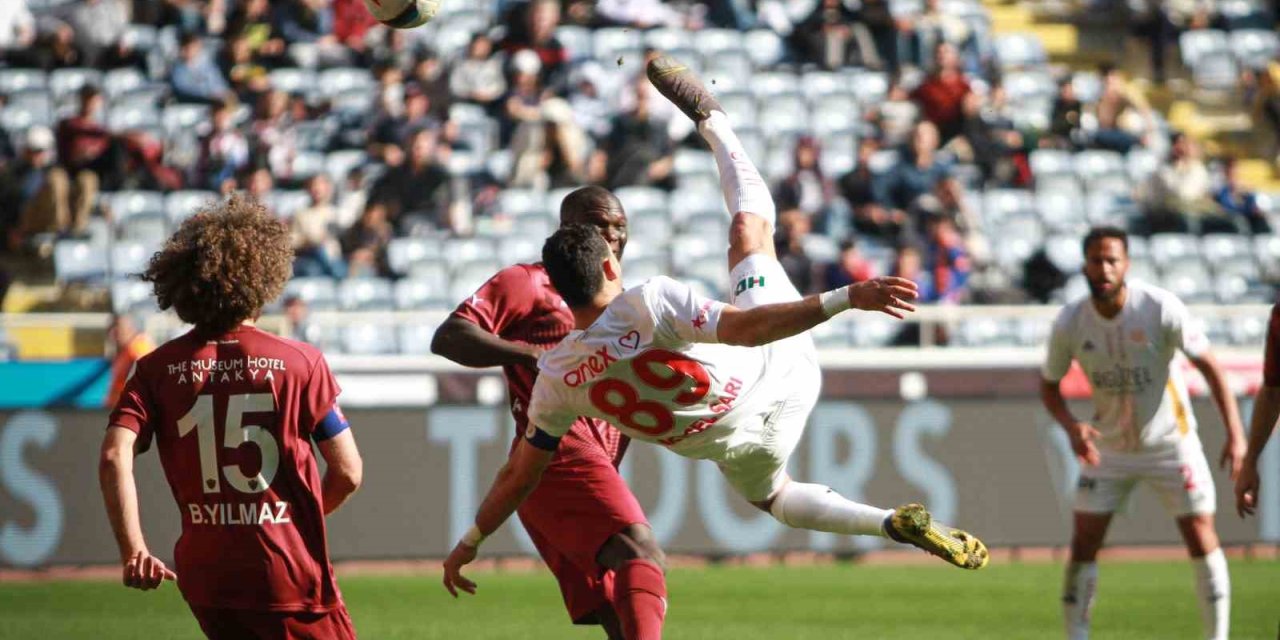 Trendyol Süper Lig: Atakaş Hatayspor: 2 - Antalyaspor: 3 (maç Sonucu)
