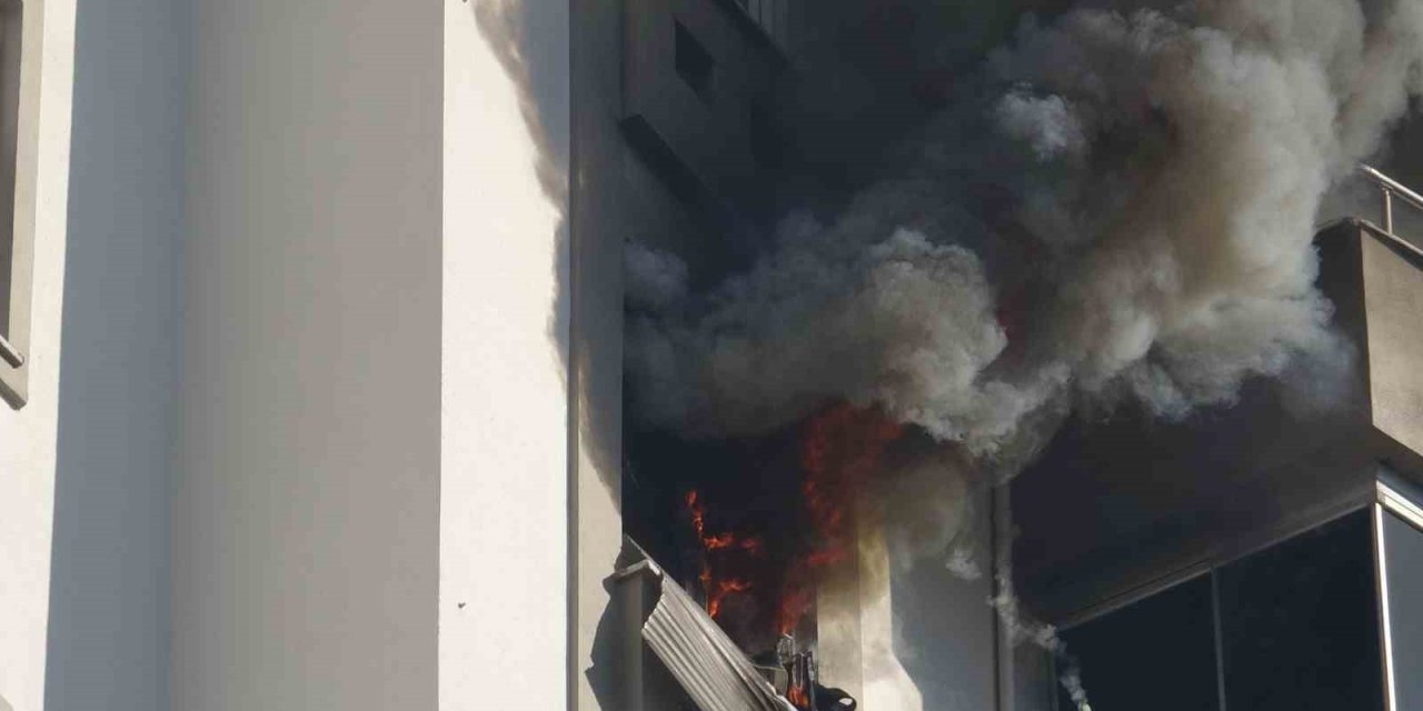 Nezihe Ninenin Unutkanlığı Apartman Sakinlerini Sokağa Döktü