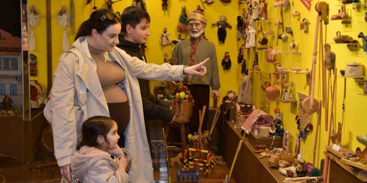 Yarıyıl Tatilinin Gözdesi Anadolu Oyuncak Müzesi Oldu