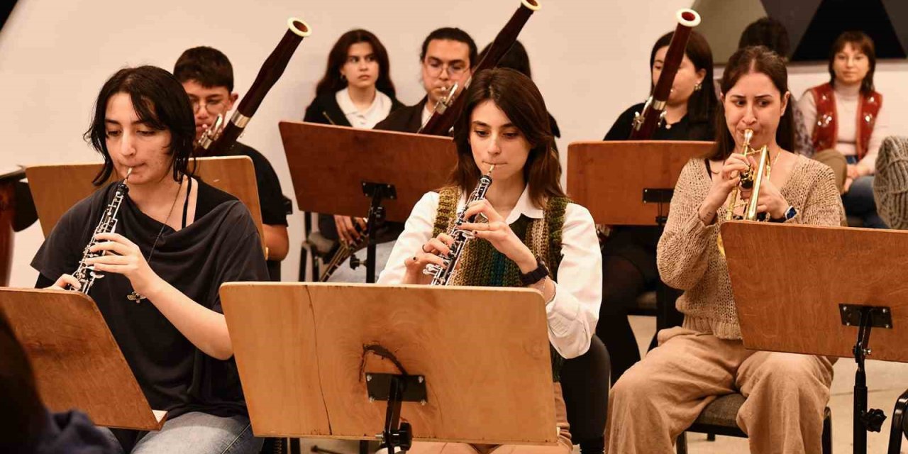 Tepebaşı Çocuk Ve Gençlik Senfoni Orkestrası Konsere Hazırlanıyor