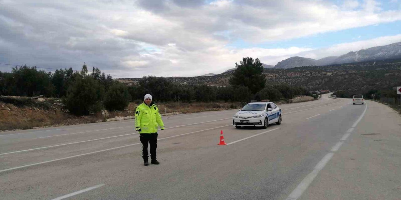 Mut Sertavul Geçidinde Zincirsiz Araçlara İzin Verilmiyor