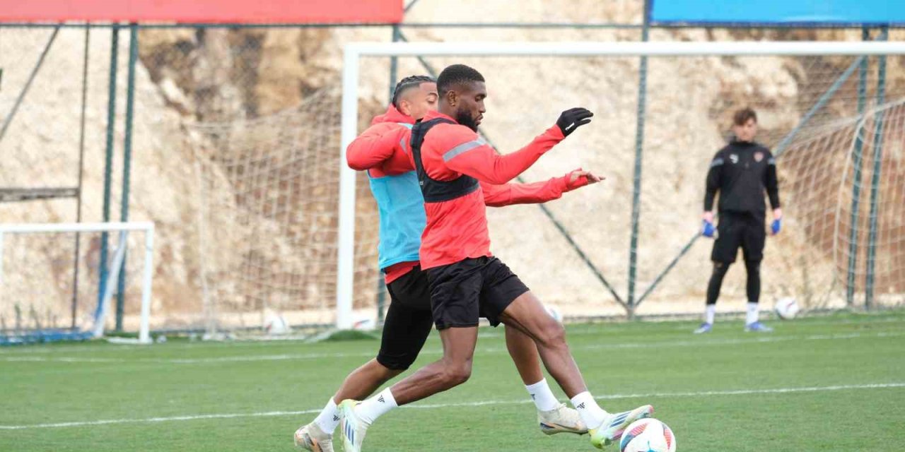 Atakaş Hatayspor, Samsunspor Maçı Hazırlıklarını Sürdürdü