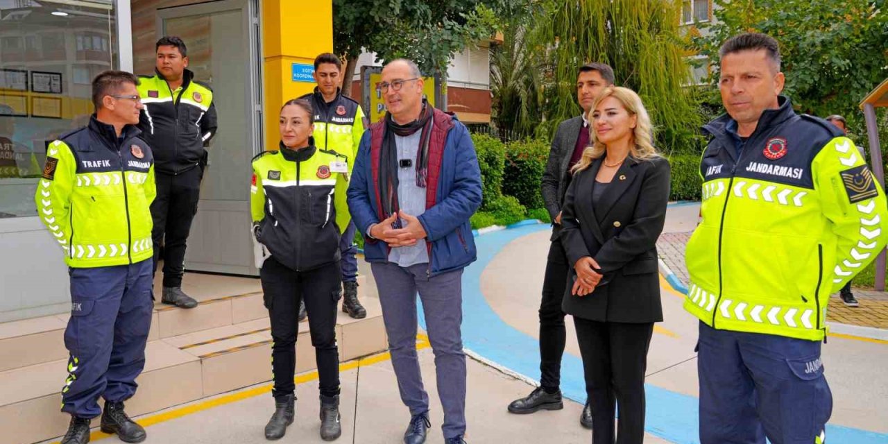 Alanya’da Halk Otobüsü Sürücülerine Eğitim Verildi