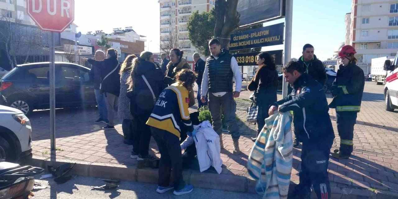 Yaralının Üşümemesi İçin Battaniye İle Sardılar