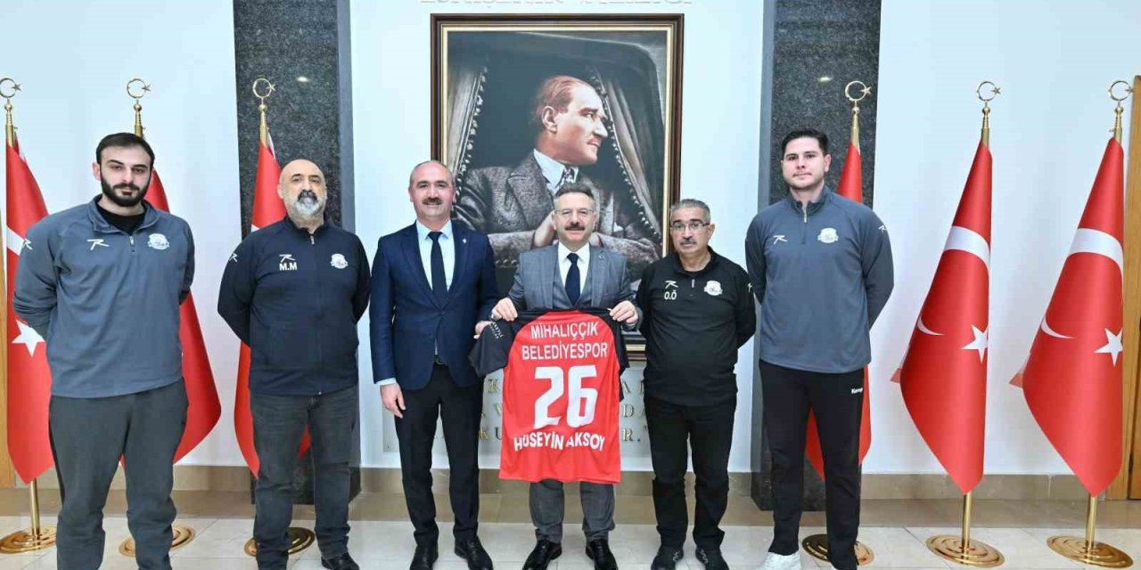 Mihalıççık Belediyespor Hentbol Takımı’ndan Vali Aksoy’a Ziyaret