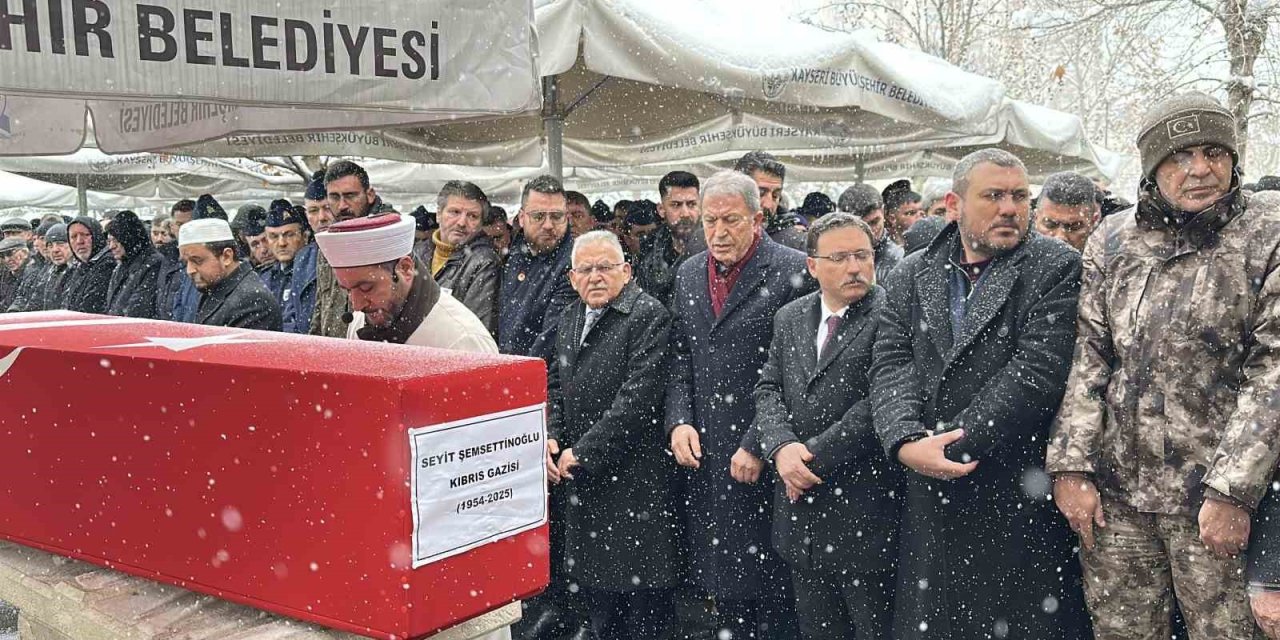 Kayserili Kıbrıs Gazisi Toprağa Verildi