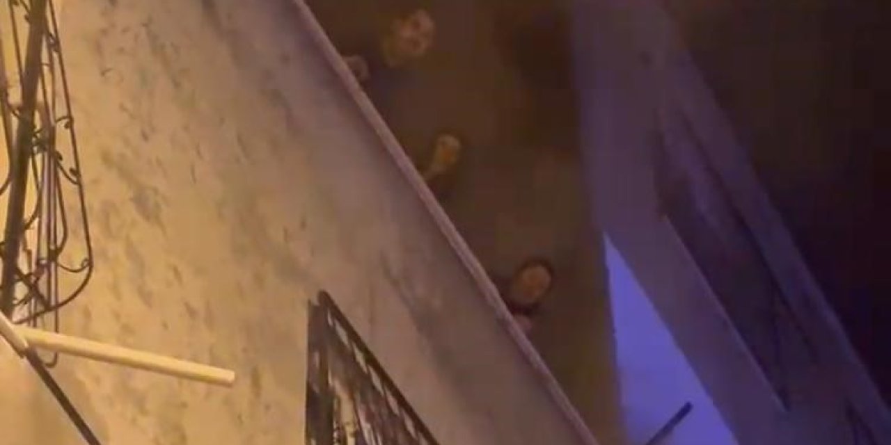 Mersin’de Ev Yangını: Mahsur Kalanları İtfaiye Erleri Kurtardı