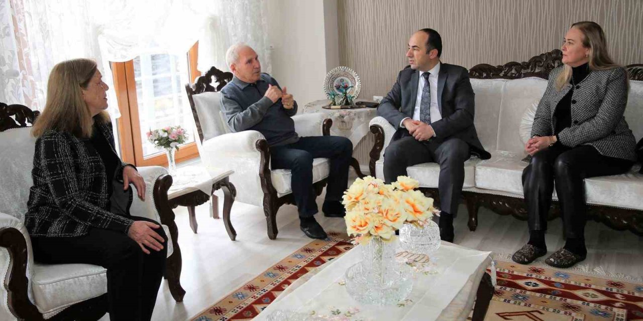 Eskişehir İl Emniyet Müdürü, Şehit Ailesini Ziyaret Etti