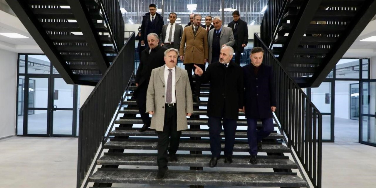 Milli Eğitim Bakanlığı Heyetinden Havacılık Ve Uzay Bilimleri Lisesi’ne Tam Not