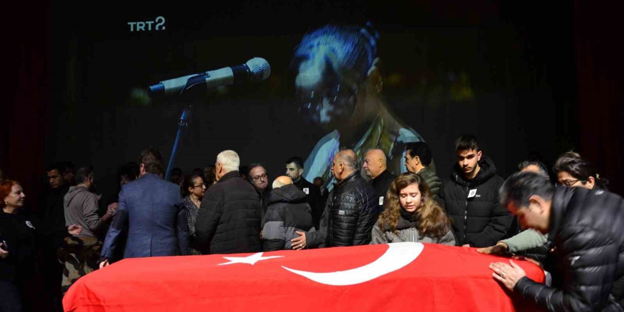 Trafik Kazasında Hayatını Kaybeden Genç Keman Sanatçısı İçin Tören Düzenlendi
