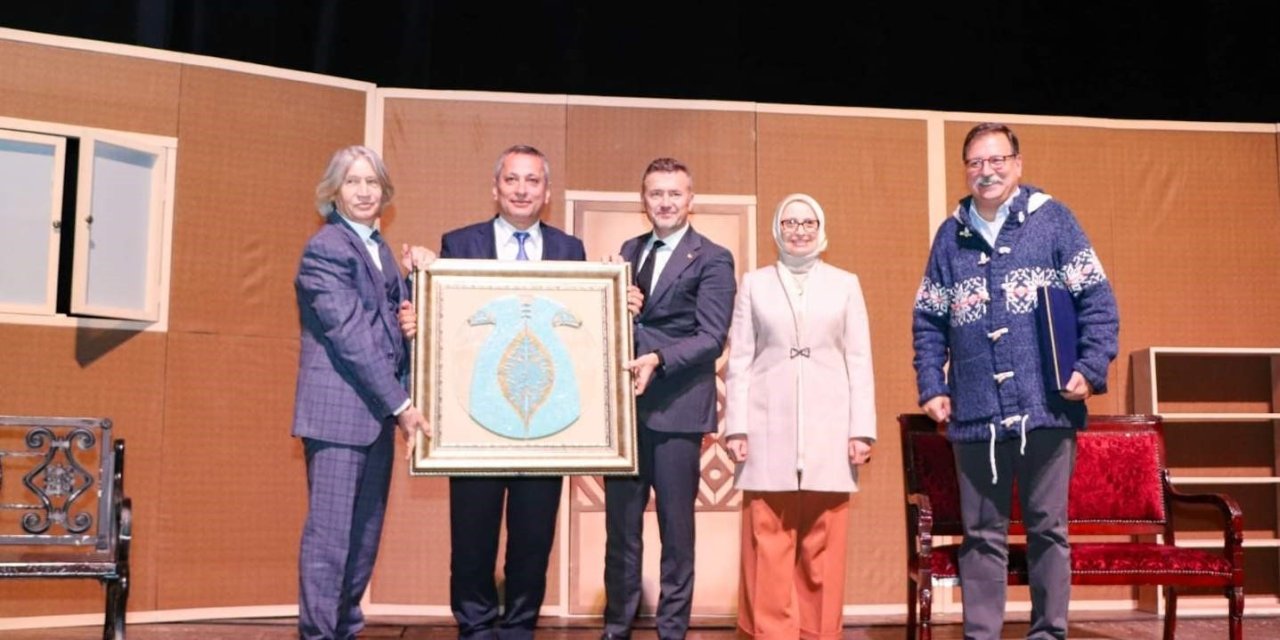 Mersin’de Bağımlılığa Karşı ’beynimdeki Güç’ Adlı Oyunun Galası Yapıldı