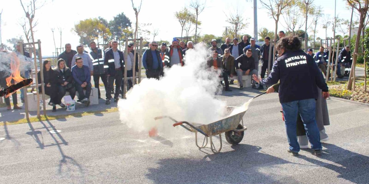Manavgat Ve Kemer’de Yangın Söndürme Tatbikatlı Eğitim