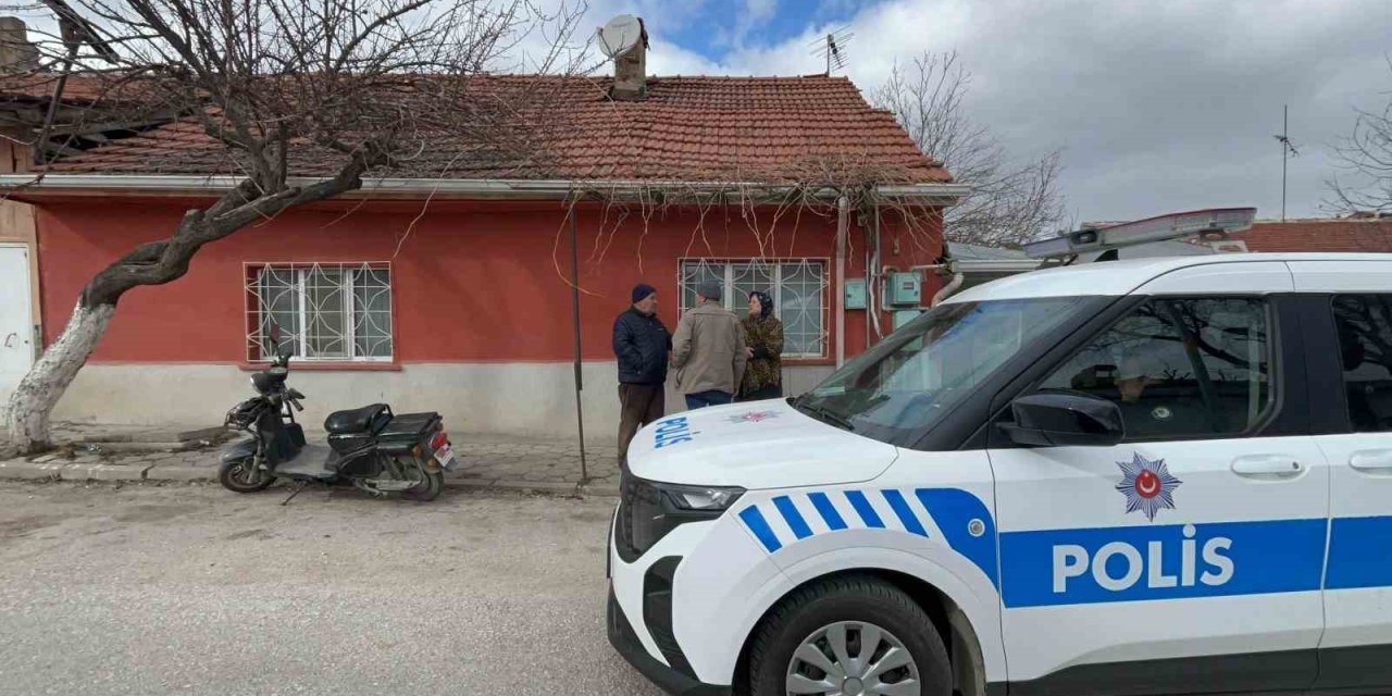 Bir Hafta Önce Hayatını Kaybeden 67 Yaşındaki Adamı Fareler Yedi