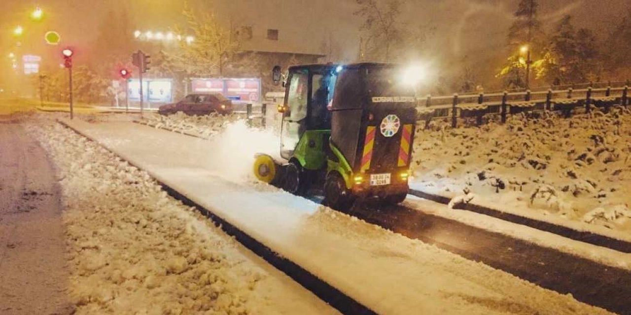 Başkan Çolakbayrakdar: "her Şartta Vatandaşımızın Yanındayız"