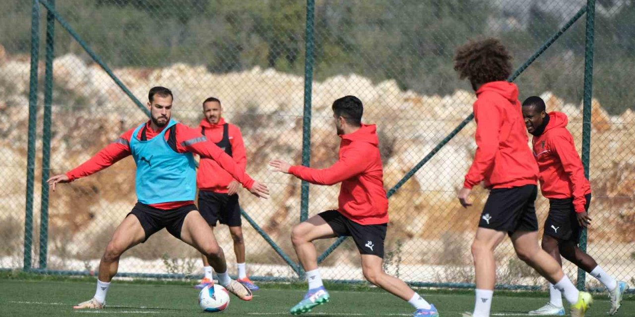 Atakaş Hatayspor, Alanyaspor Maçı Hazırlıklarını Sürdürdü