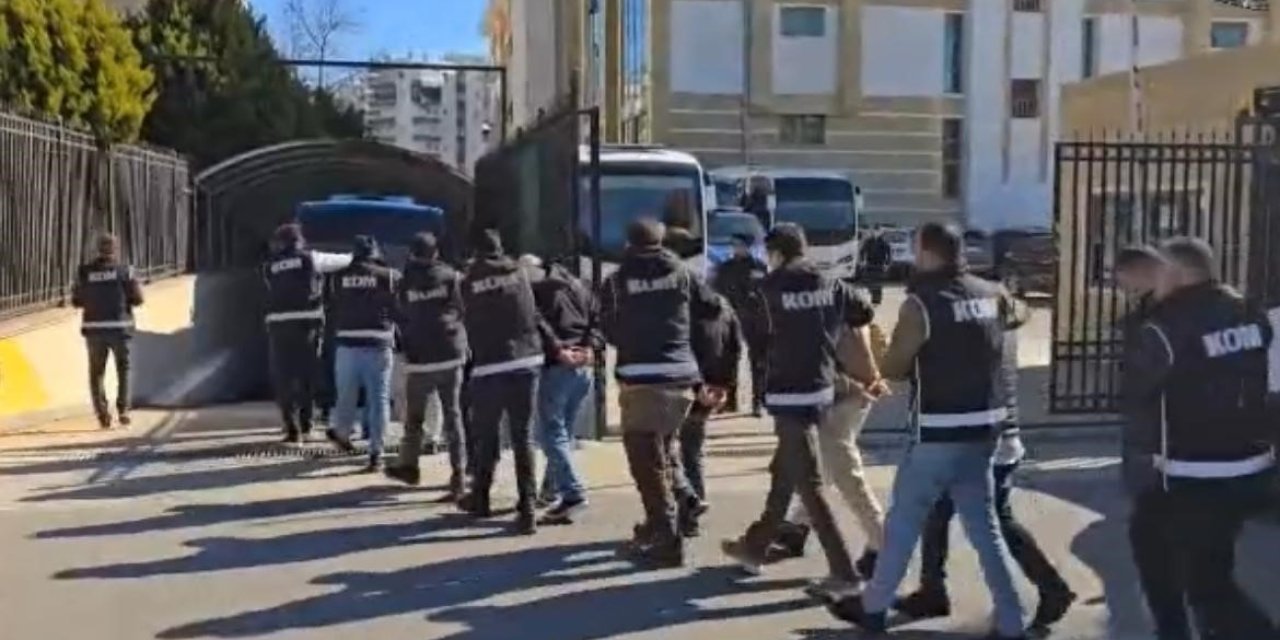 Antalya Merkezli 4 İlde Dolandırıcılık Operasyonu: 20 Gözaltı