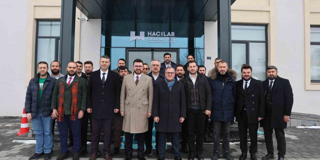 Okandan’ın İlk Ziyareti Başkan Özdoğan’a