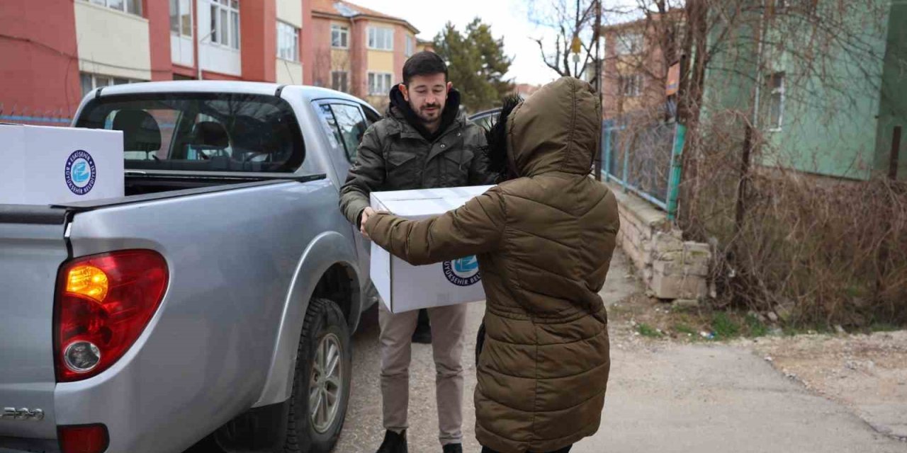 ’şehir Paylaşmaktır’ Kolileri Vatandaşların Yüzünü Güldürüyor