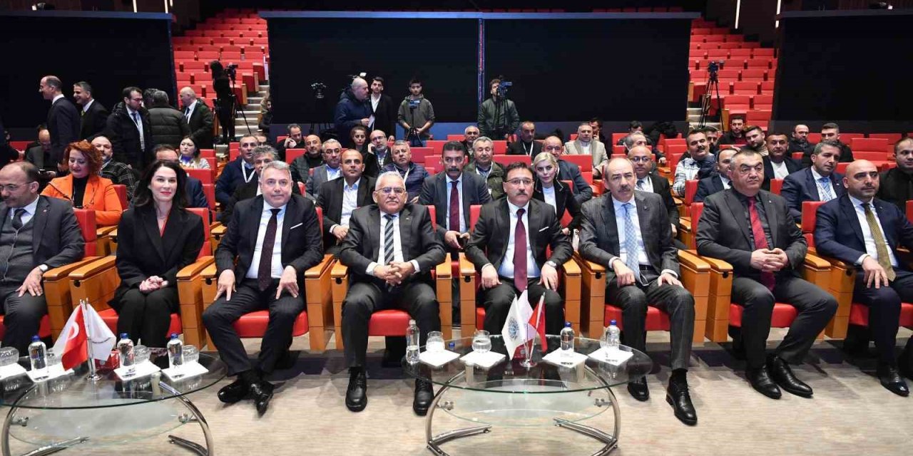 Kto’da ‘şehrin Ekonomisi’ Paneli Düzenlendi