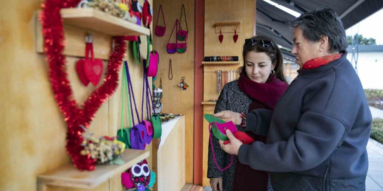 Kadın Üreticilerin Ürünleri Sevgililer Günü İçin Sergilendi