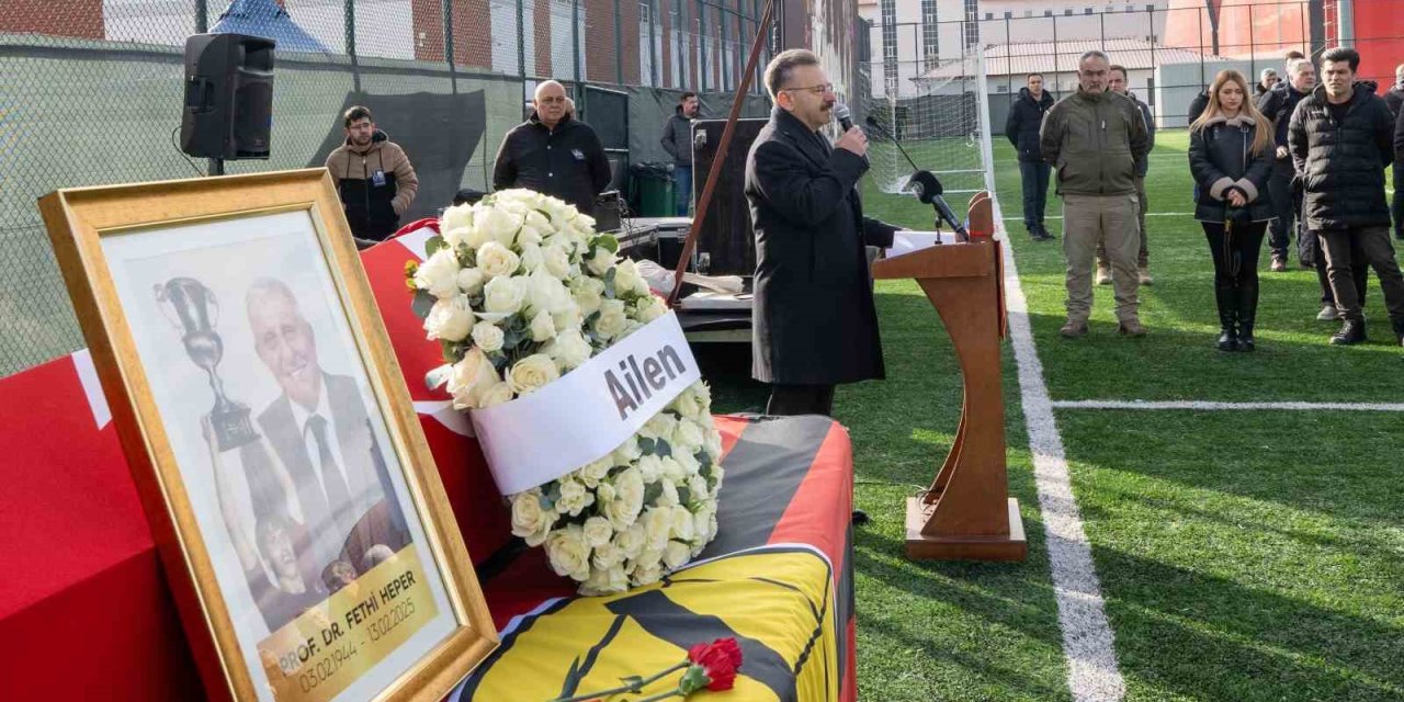 Vali Aksoy, Fethi Heper İçin Düzenlenen Anma Programına Katıldı