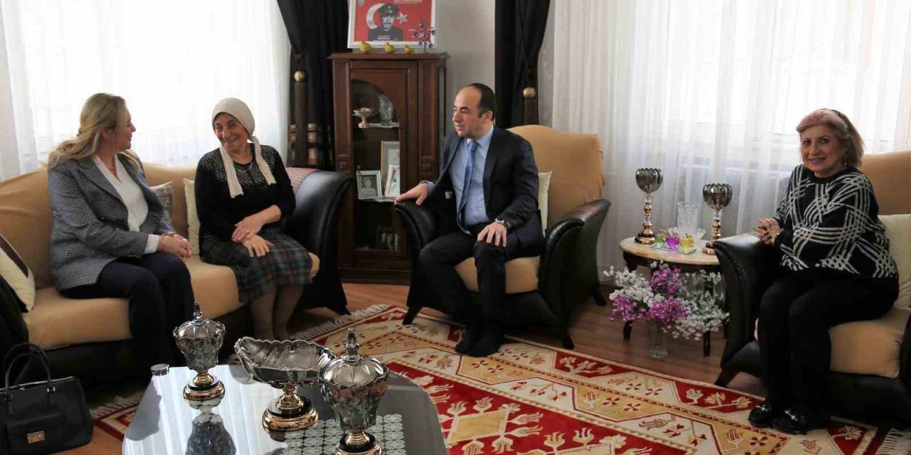 Eskişehir İl Emniyet Müdürü Yılmaz, Şehit Ailelerini Ziyaret Etti