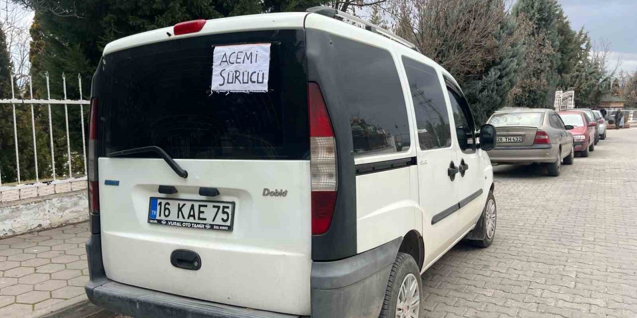 Eskişehir’de Dikkat Çeken Yazı: ‘acemi Sürücü’