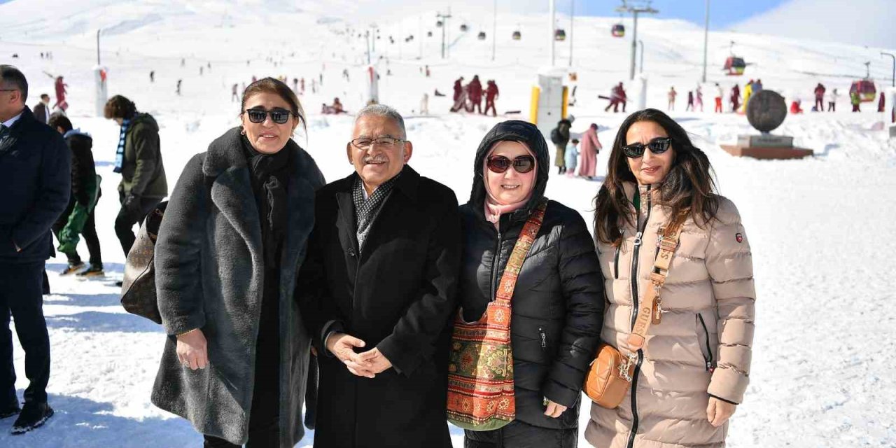 Avrupalı Kayakseverlerden Erciyes’e Övgü