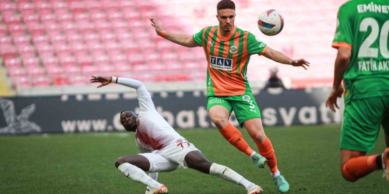 Trendyol Süper Lig: Atakaş Hatayspor: 1 - Corendon Alanyaspor: 0 (maç Sonucu)