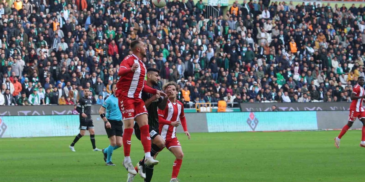 Trendyol Süper Lig: Konyaspor: 1 - Samsunspor: 0 (ilk Yarı)