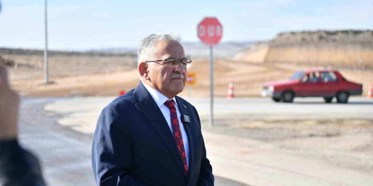 İldem Bölgesi’nde Yol Çalışmasını İnceleyen Büyükkılıç: "kayseri Gelişiyor, Güzelleşiyor"