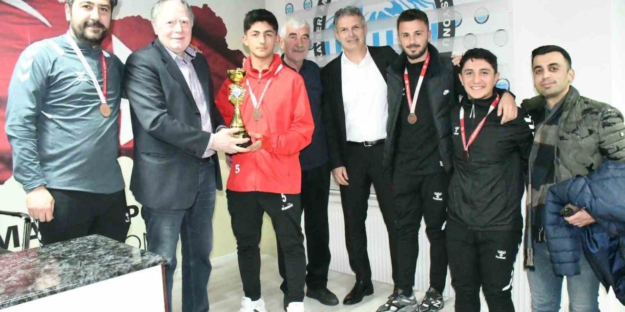 Talas Belediyespor Başarıya Doymuyor