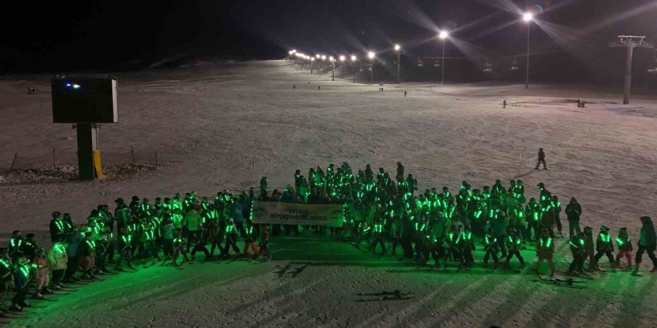 Erciyes’te Spor Şenliği Ve Gece Kayağı