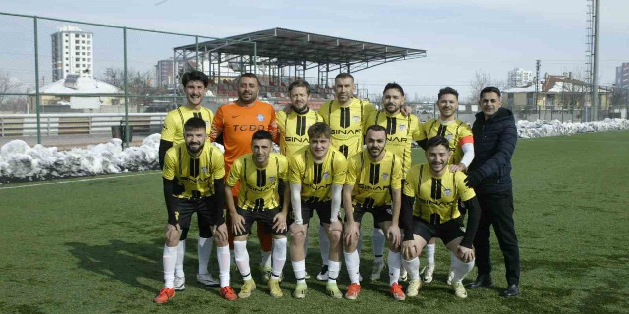 Belsinspor 3 Puanı 3 Golle Aldı