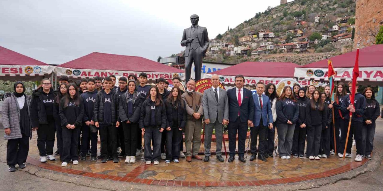 Atatürk’ün Alanya’ya Gelişinin 90. Yılı Kutlandı