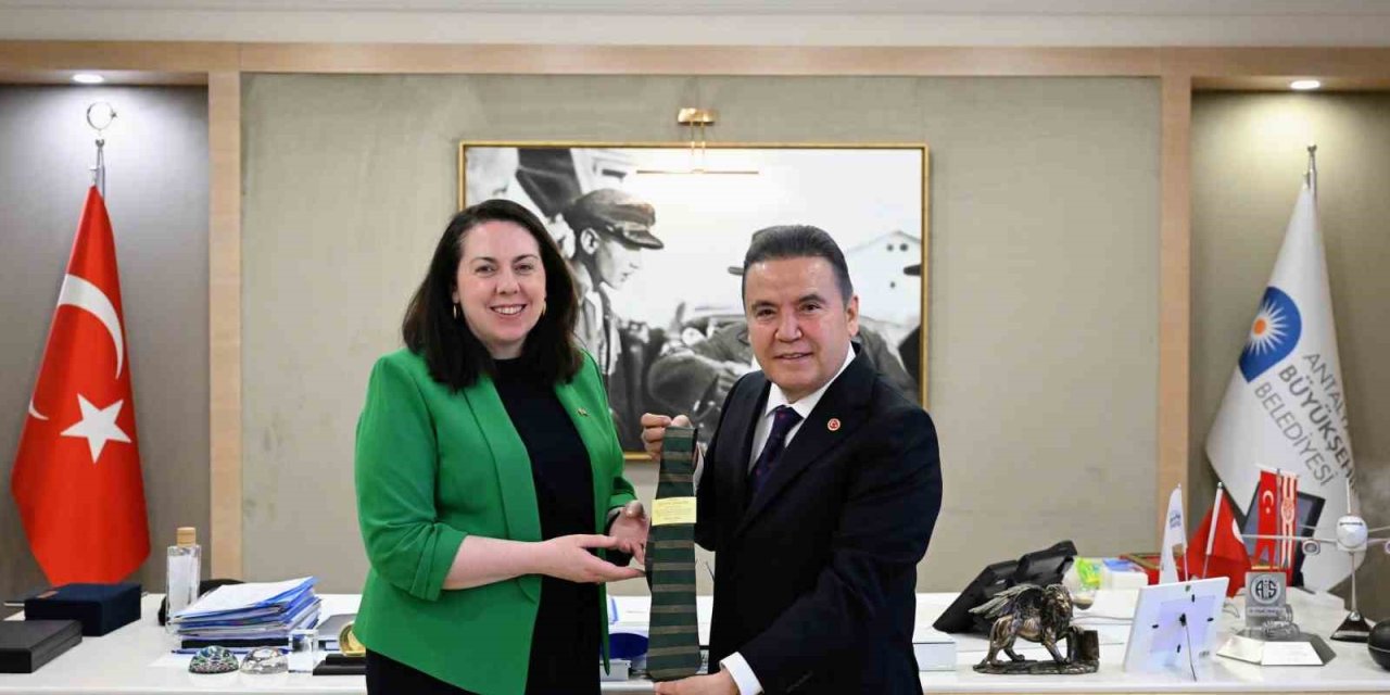 İrlanda’nın Ankara Büyükelçisi Brosnan: "vatandaşlarımızın Antalya’yı Neden Tercih Ettiğini Daha Yakından Anladım"