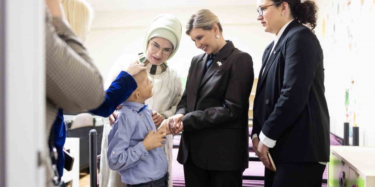 Türkiye’nin Şefkati Ukraynalı Çocuklara Umut Oldu: "olena Zelenska Orada Kendini Tuttu Ama Sonrasında Ağladı"