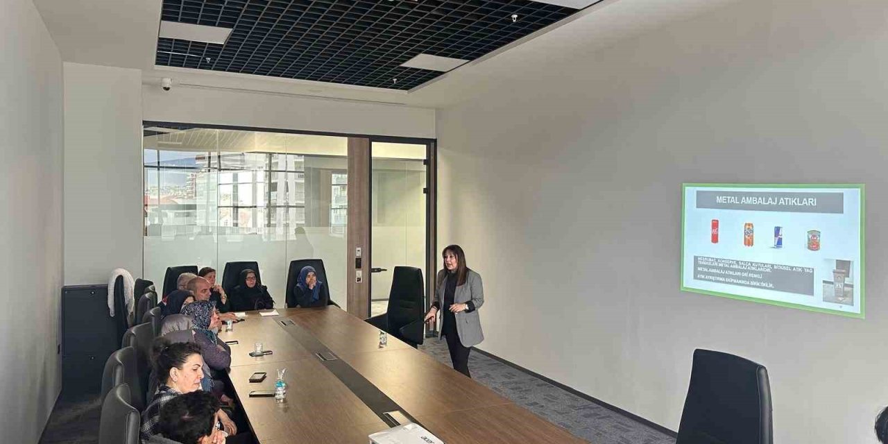 Alanya Belediye Personeline Atık Yönetimi Eğitimi